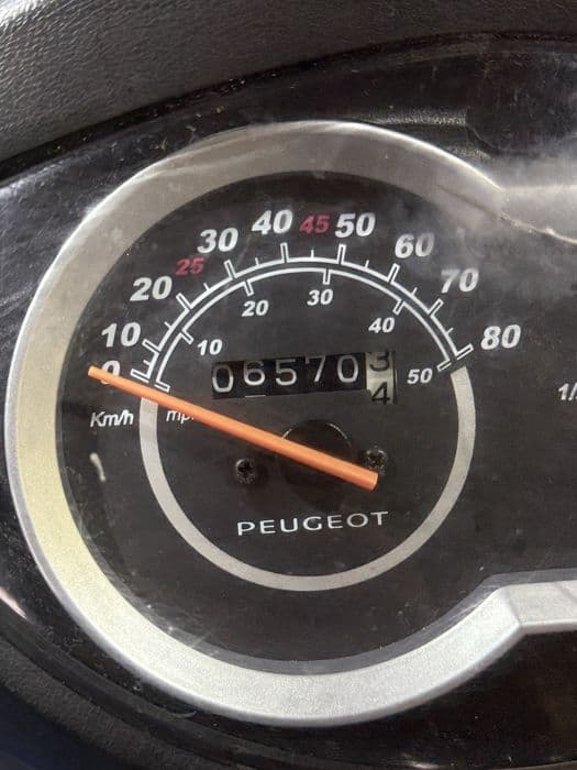 Vand scuter Peugeot Tweet