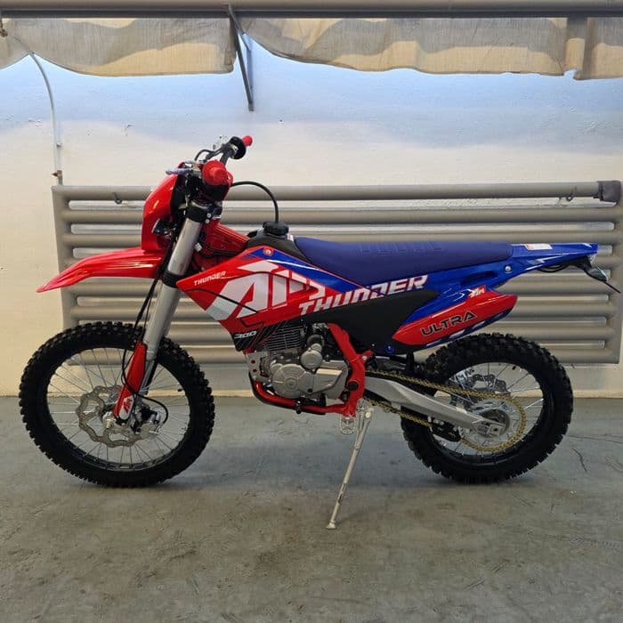 Motocross Ultra 300cc Apollo Thunder 4 timpi E-Start Nou din Germania