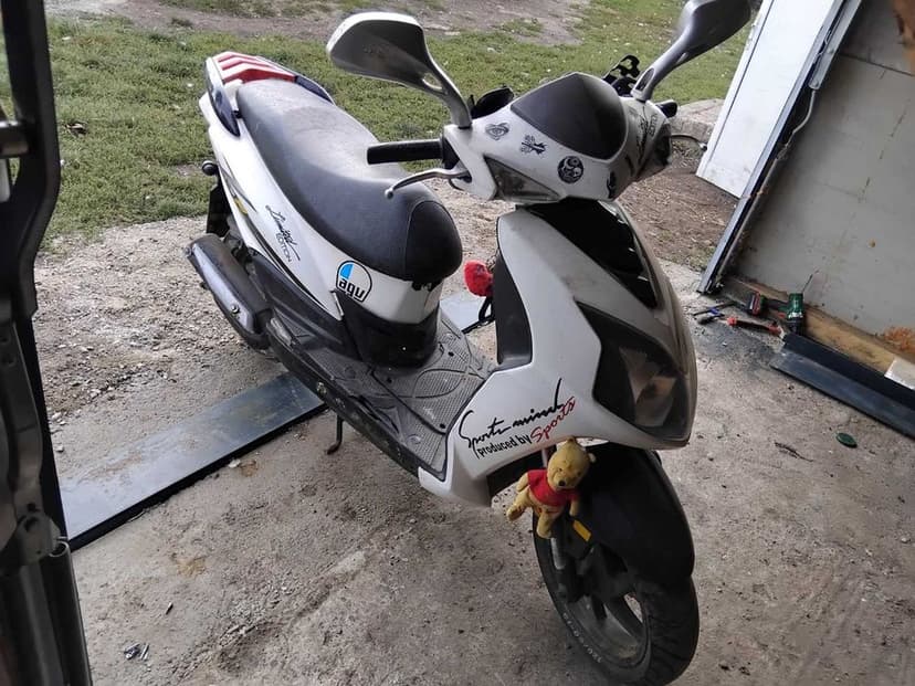 Vand urgent scuter nu porneste nu mai ma ocup de el