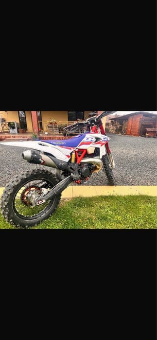 Motivicleta Enduro  BETA 300 cm, RR ,  RACING EDITION  2019