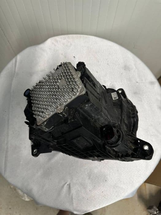 Far stanga Land Rover Defender FULL LED 2020/2021/2022/2023