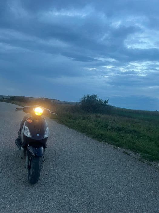 Scuter piaggio fly 125