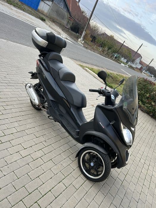 Piaggio mp3 300