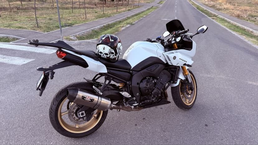 vand yamaha fazer 8