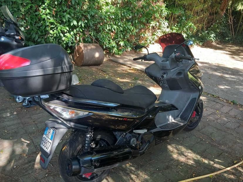 kymco xciting 300 r 2010