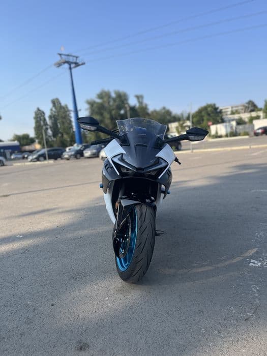 CFMOTO 675 SR-R 2025