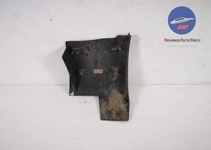 Ornament Prag Aripa Stanga original Land Rover Discovery 5 2016 2017 2