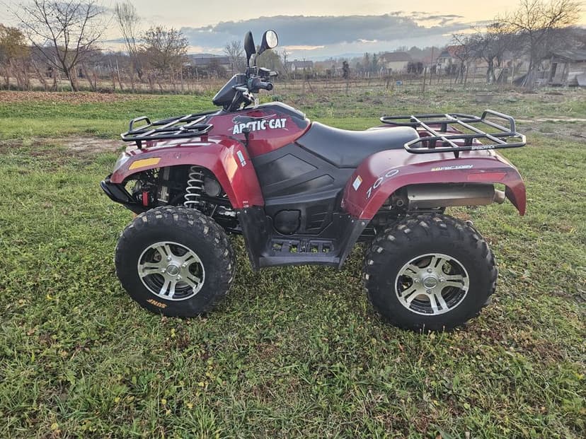 Atv Arctic cat 700 , 4x4