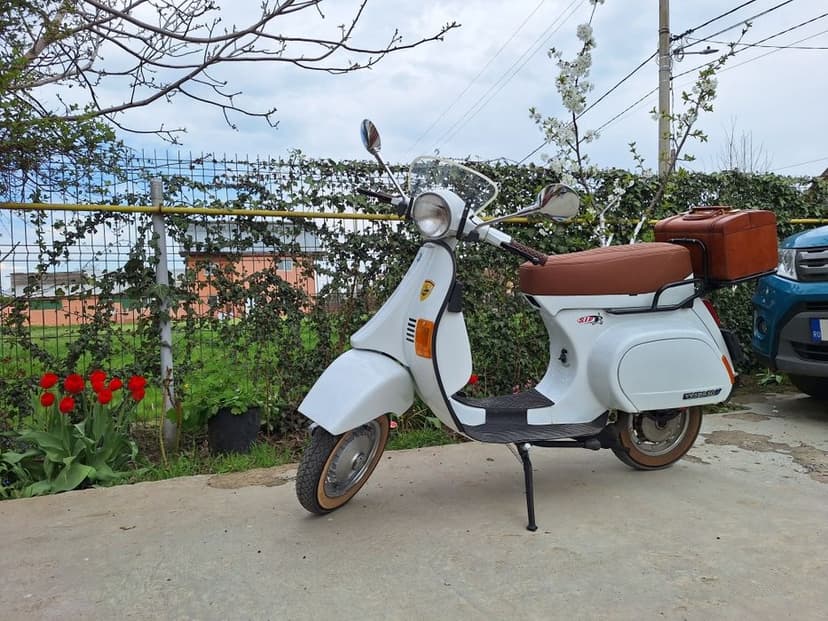 Vand,schimb cu motocicleta ,Vespa PK 50 pregatita de sezon