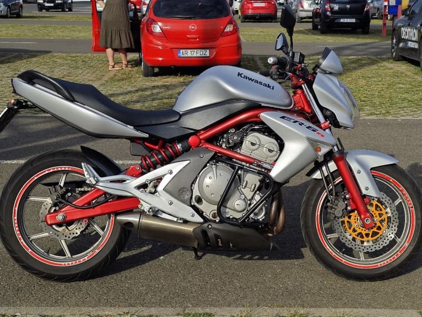 Kawasaki ER-6n er6n er6 an 2006 stare foarte buna, se poate limita A2