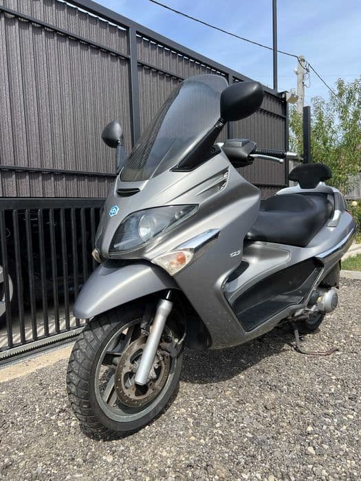 Scuter PIAGGIO va X-evo 125 cc RATE Fara Avans