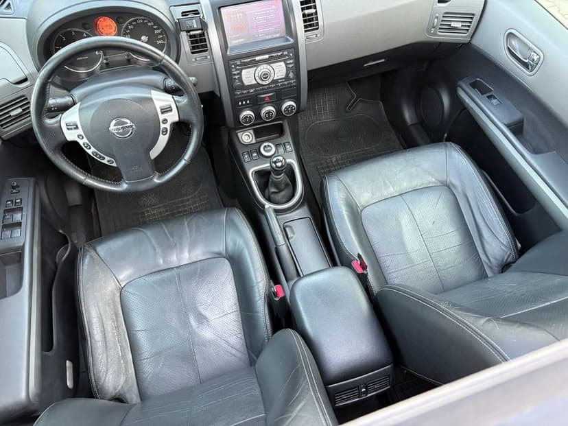 X-trail T31 2.0dCi 150cp 4x4 #FULL-FULL options# PROPRIETAR din 2020!