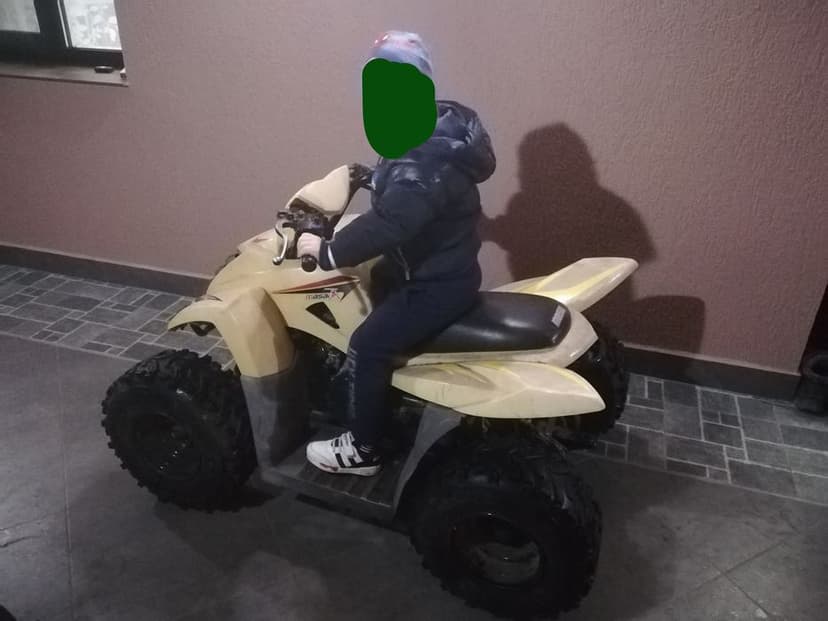 Vând ATV pentru copii