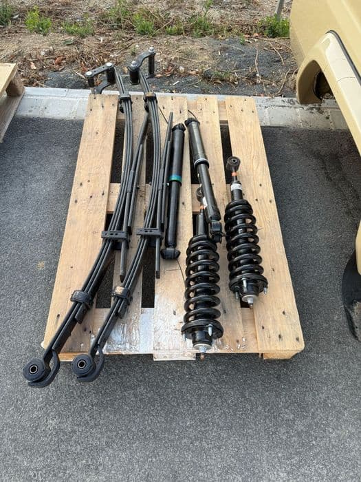 Bara Spate. Oblon. Stopuri Toyota Hilux  Original