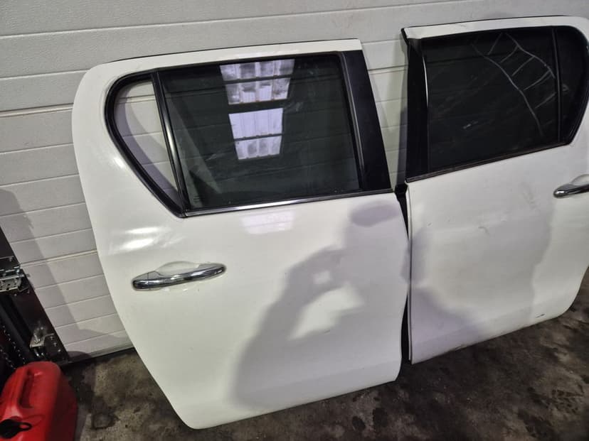 Portiera/Portiere Toyota Hilux 2016-2024