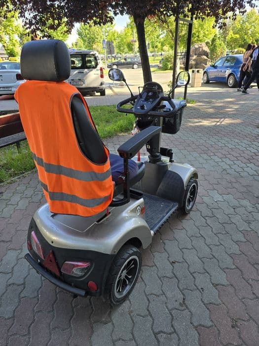 Vinde scuter Carpo 2 sport cu multe imbunatatiri pentru persoane cu di