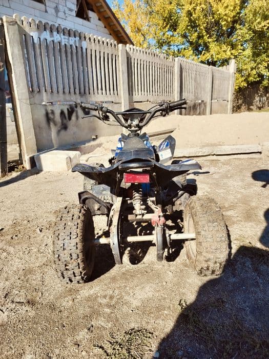 ATV de vânzare,aproape nou,,