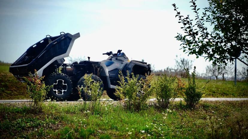 Atv Can Am 6x6 cu bena