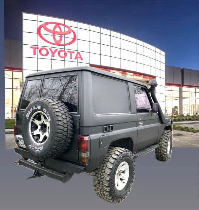 Vând Toyota Land Cruiser