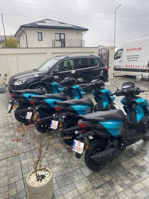 Scutere Noi 0 Km Yamaha 125 cmc de Inchiriat .Iasi.Wolt, Glovo