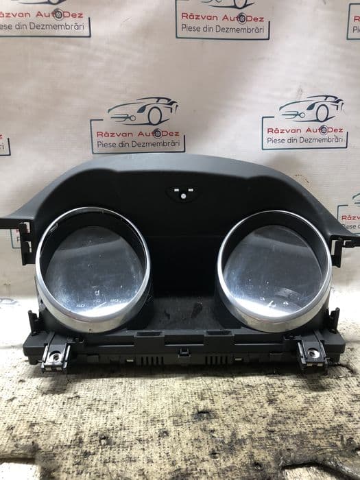 Ceasuri Bord UK  Land Rover Discovery 2.0 Motorina 2017