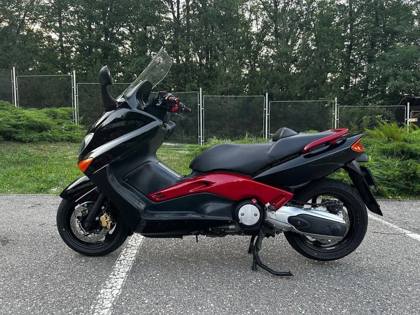 Vând sau Schimb Tmax cu ktm