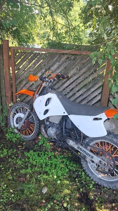 Enduro ktm lc2  (nu yamaha, honda etc )