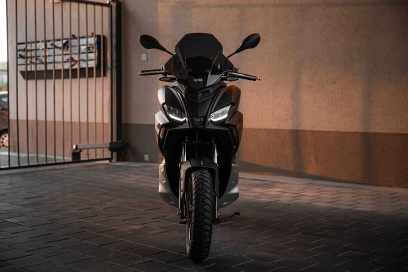 Scuter Aprilia SR GT 125cc model unic in Cluj