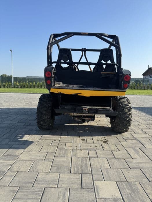 Buggy Can-Am Commander Rotax 1000 V 85 CP Automat