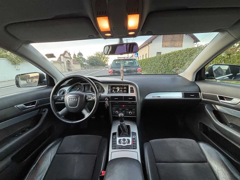 Audi A6 C6 Allroad – cutie manuală, interior Alcantara