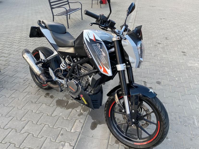 KTM Duke 125-2012- Tobă Akrapovic