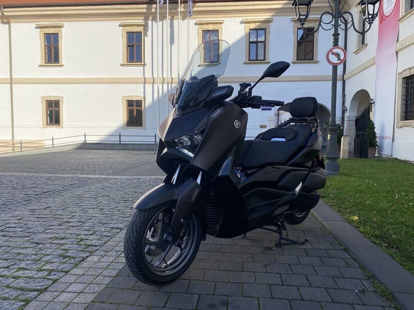 Yamaha Xmax - Techmax 300 / 05.2024 / Garantie / Maxiscuter /