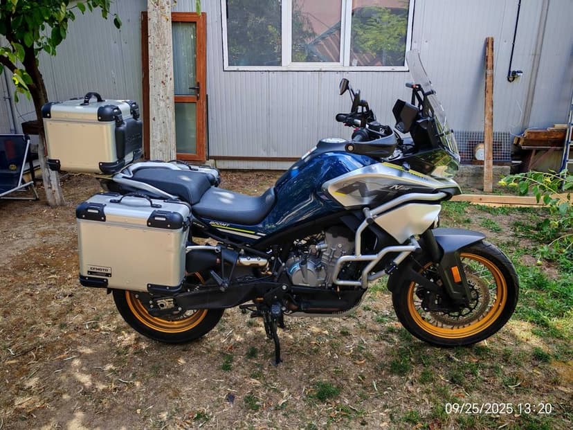 Motocicleta CFMOTO 800MT Explore Edition