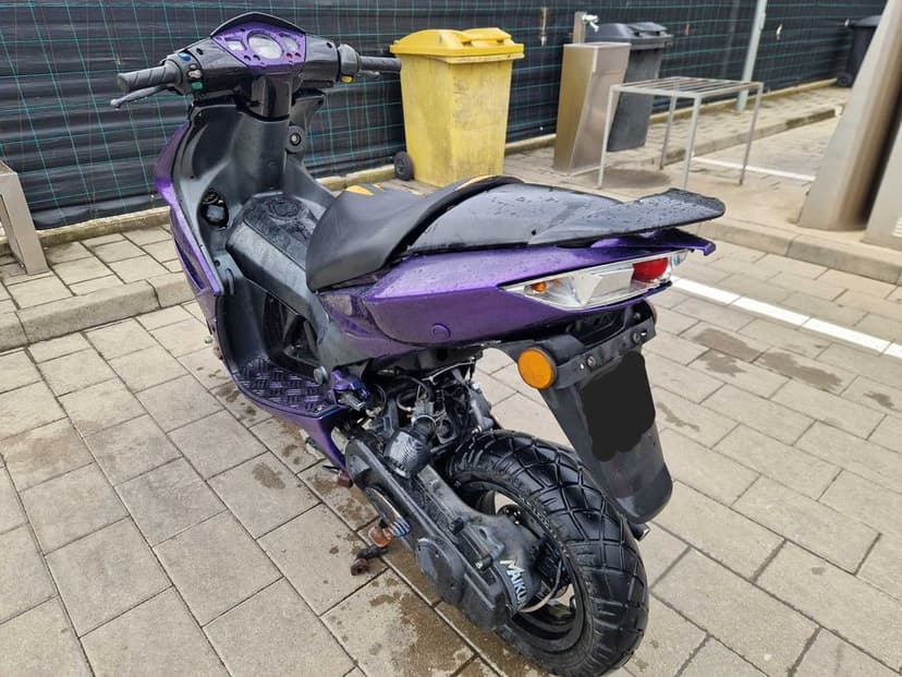 Scuter Pegeout jet force 49