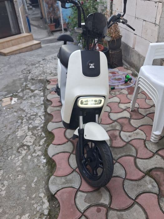 De vanzare scuter electric