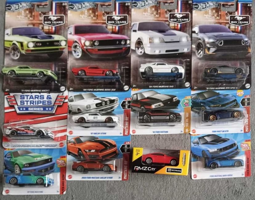 Cadouri machete colecții mașinuțe HotWheels și Matchbox (Mattel)