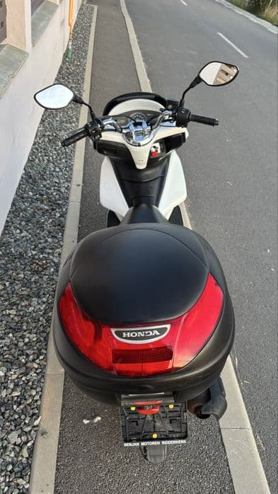 Honda pcx 125 scuter