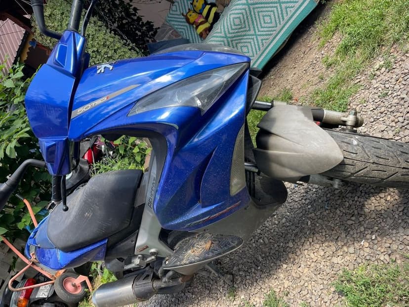 Vând scuter Peugeot jet force