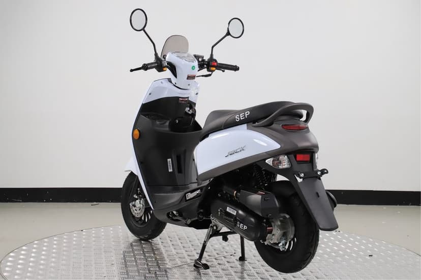 Scuter beznian 125Cc 50Cc 2025
