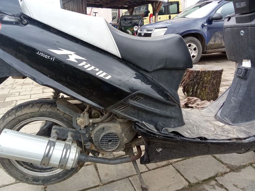 Vând motoscuter sh.