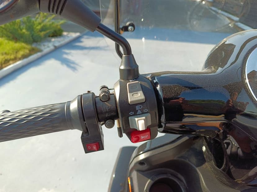 Scuter electric 4 roti, Negru - ca nou