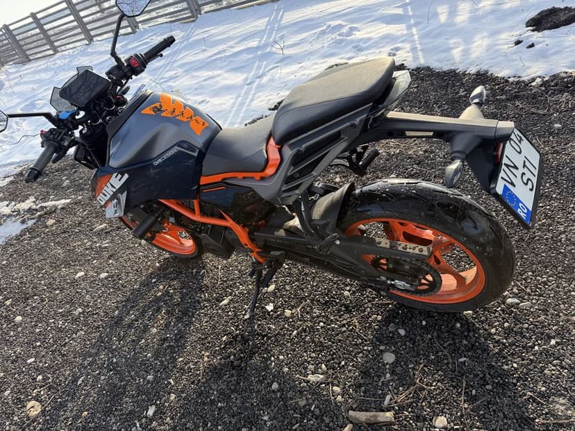 Ktm duke 390 2024  a2