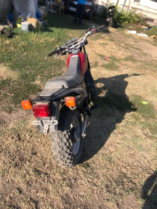 Motocicleta yamaha 125
