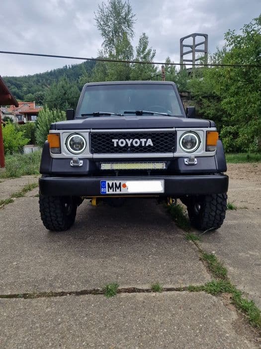 De vânzare: Toyota LJ 70 (1986)
