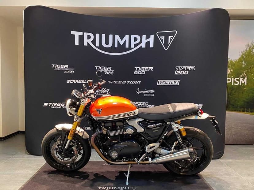 Motocicleta Triumph Speed Twin 1200 RS Second 2025 | Rate | Leasing