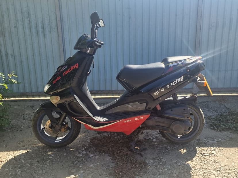 Scuter aprilia sr 49cc 2t