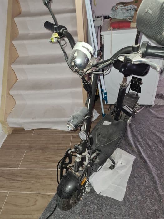 Vind scooter electric