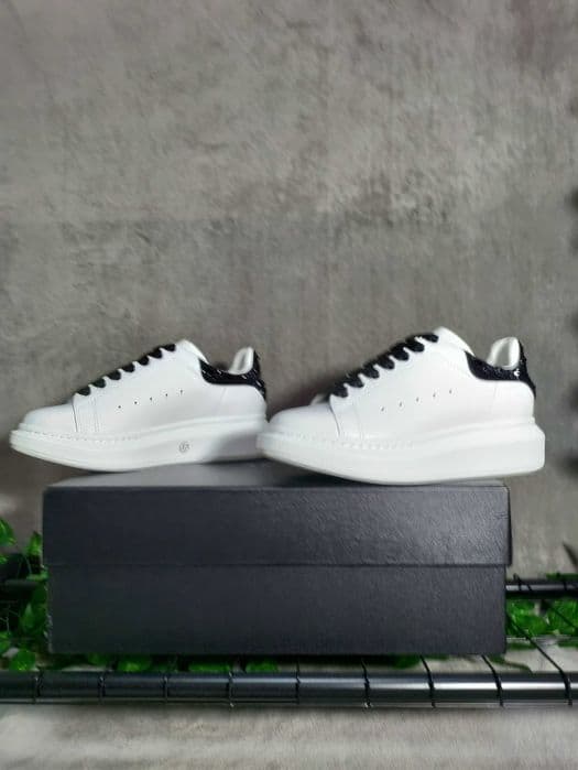 Adidasi Alexander McQueen marimea 33 (fit 38)