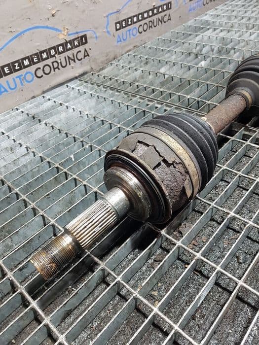 Planetara Dreapta Fata Toyota Hilux VII (Facelift 2011) 2.5 D 2010 - 2015 144CP Manuala ...