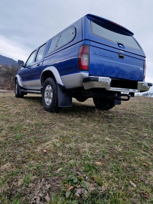 Nissan Navara Autoutilitare